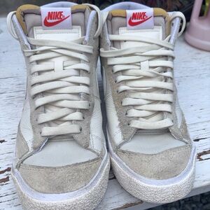 Nike High-Top Sneakers in Cream & Tan with Red Logo